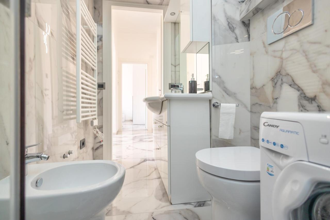 Casa Vacanza " La Rosa " Imperia Liguria Luaran gambar