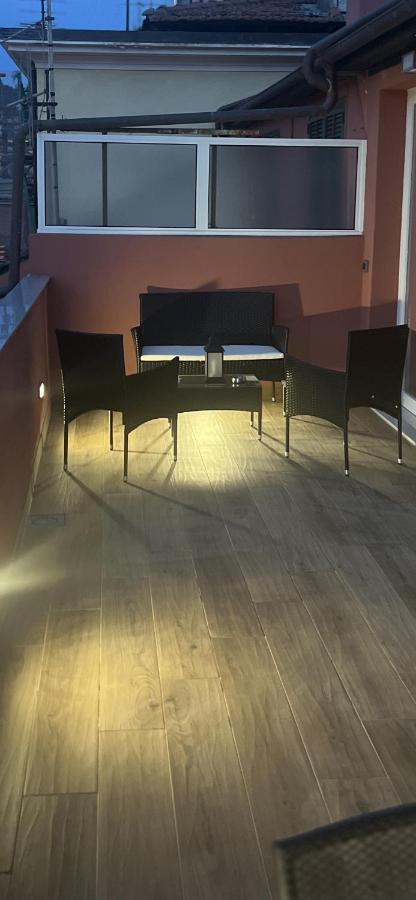 Casa Vacanza " La Rosa " Imperia Liguria Luaran gambar